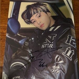 NCT #127 Neozone album era Mark autographed sealed poster